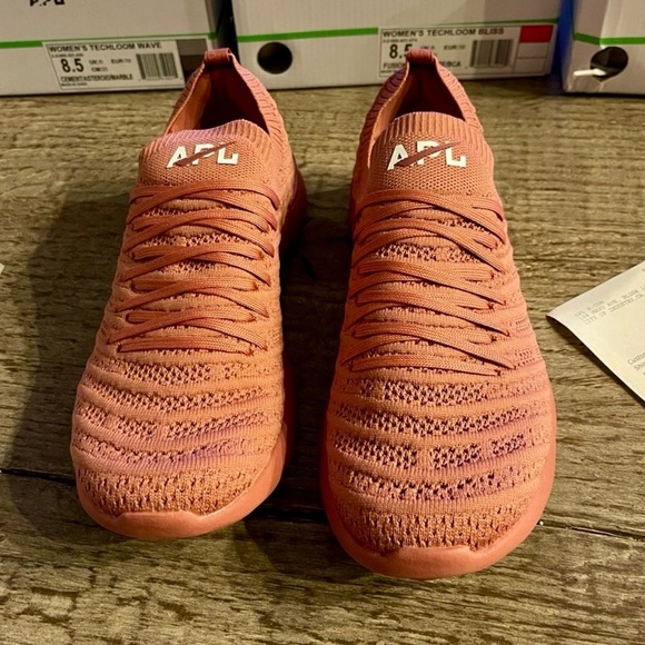 APL Techloom Wave Sneakers in Cedar. - Picture 6 of 12
